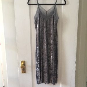 Midi dress, good for Halloween or flapper dress